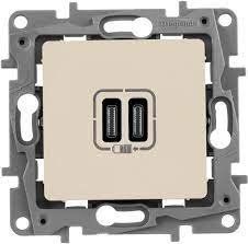 Розетка для зарядки 2хUSB тип С+тип С 240В/5В 3000мА ETIKA сл.кістка (арт. 672335) 00000012594 фото